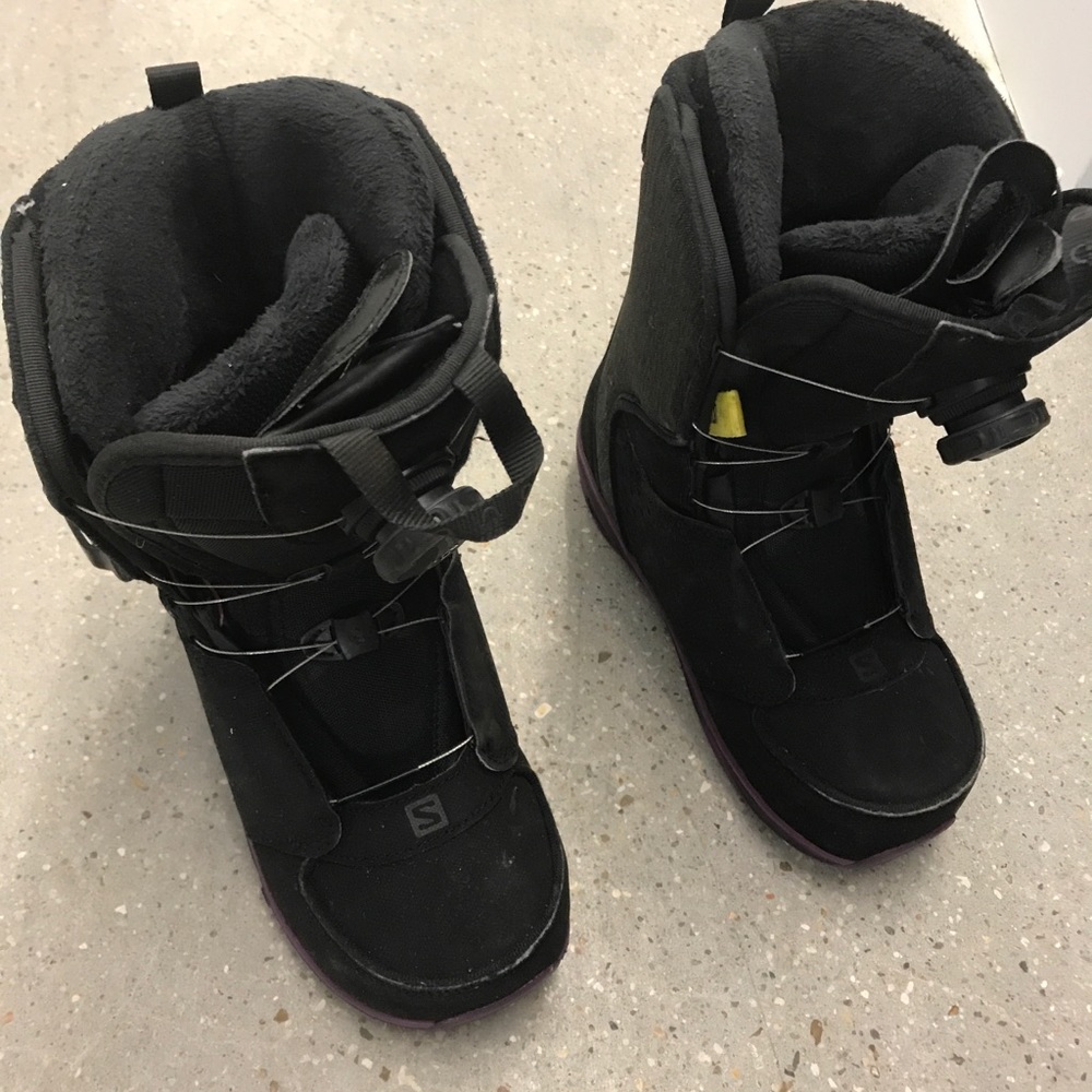 Snowboard boots SALOMON IVY w boa size 6.5.